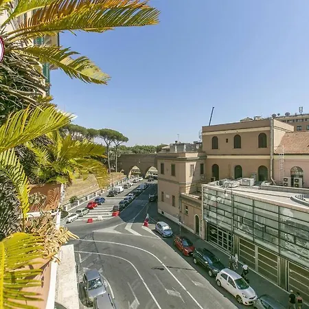 C M Il Passetto Di Borgo Pio Róma